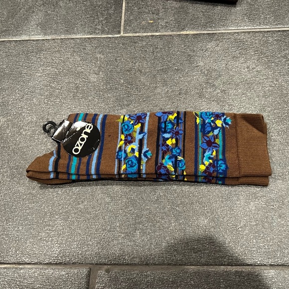 Ozone Brown Socks with Blue Floral Stripes - Picture 1 of 1